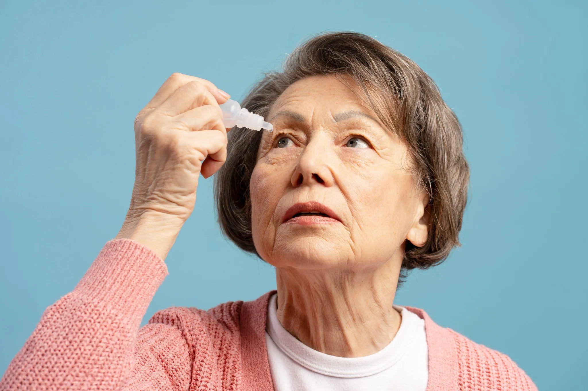 白内障は予防できる?原因と白内障になりやすい人の特徴・予防法も紹介